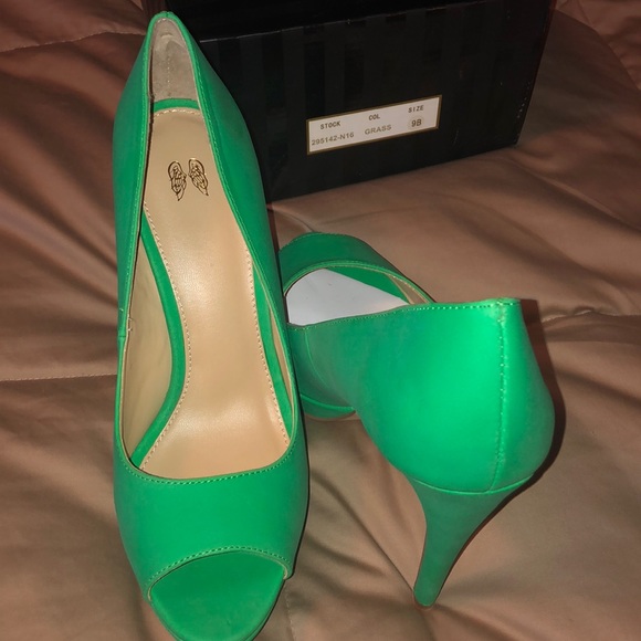 Victoria’s Secret stiletto - Picture 1 of 2